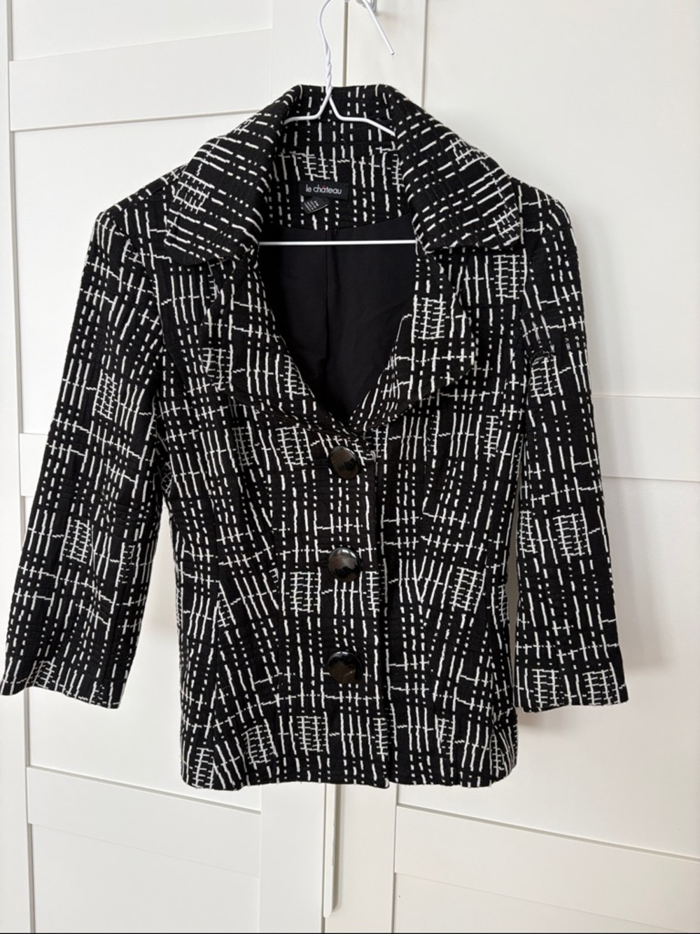 le chateau Black & White Patterned Blazer Jacket